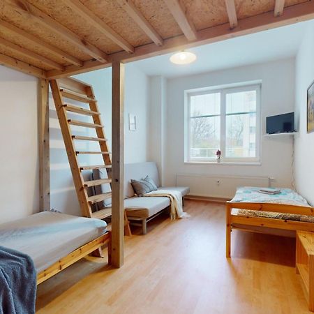 Apartman Topolova 912B 米洛维采 外观 照片